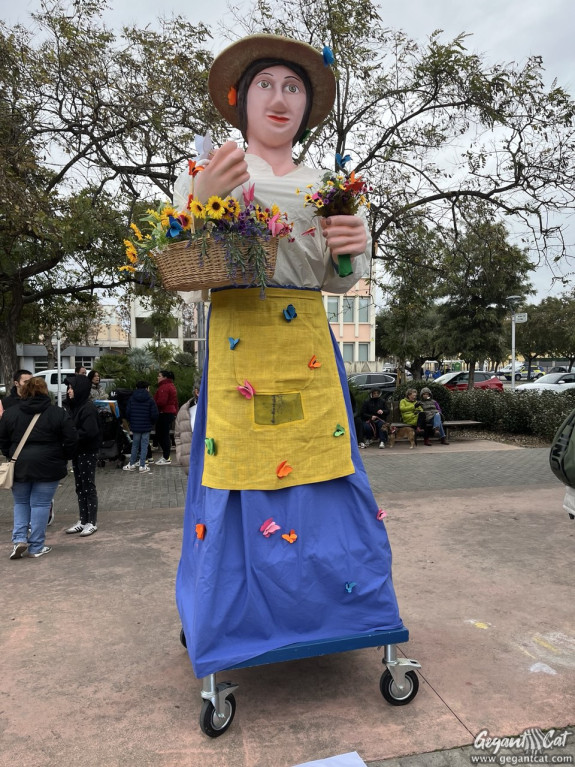 Geganta de l'Associació La Muralla