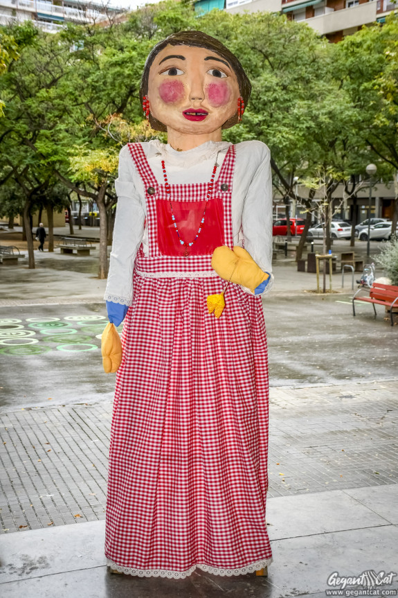 Geganta de l'escola Lavínia de Barcelona