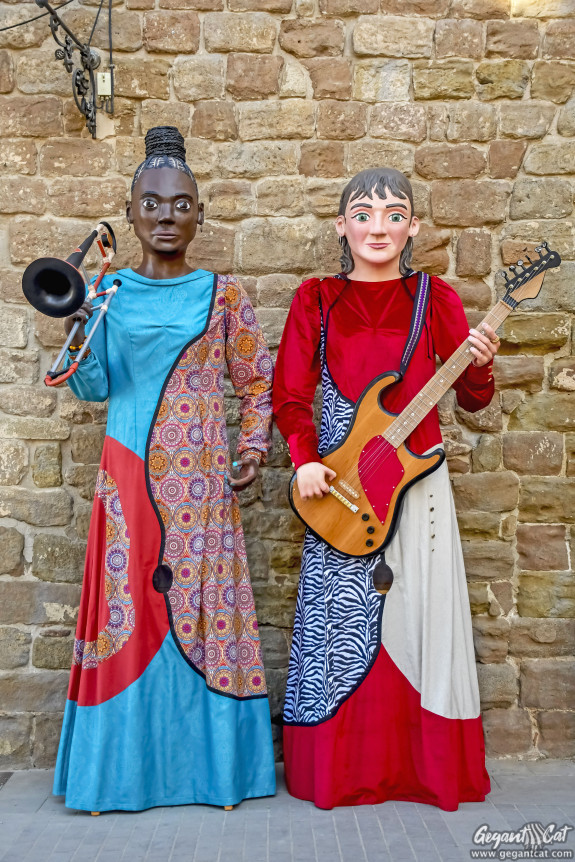 Gegantes Chimamanda i Maria de Solsona