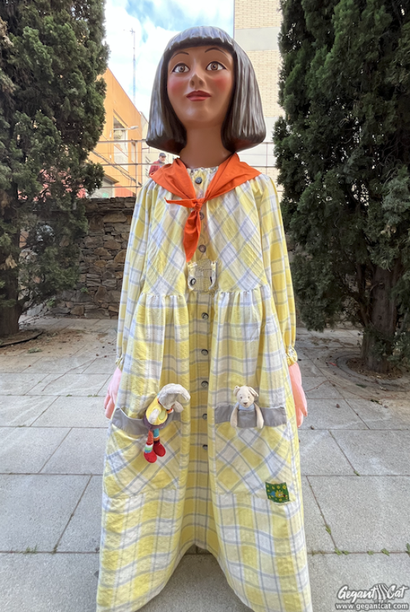 Gegantona Pineta de Sant Joan Despí
